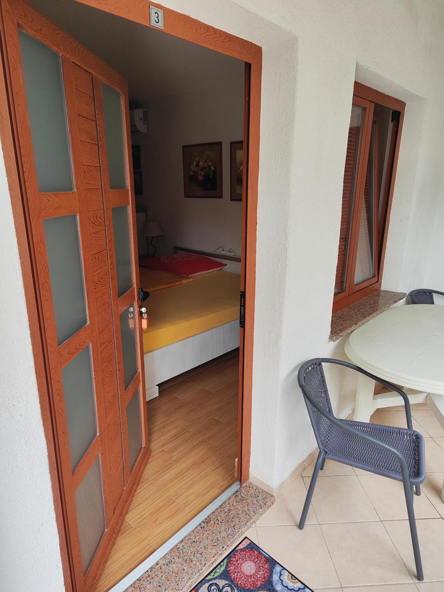 Apartmani Am Krk Town Exterior photo